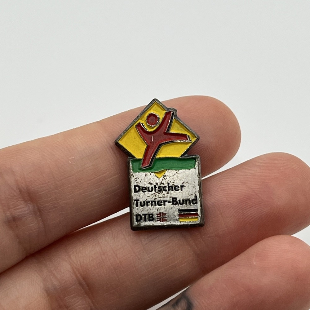 German Deutscher Turner-Bund DTB Gymnastics Lapel Hat Pin